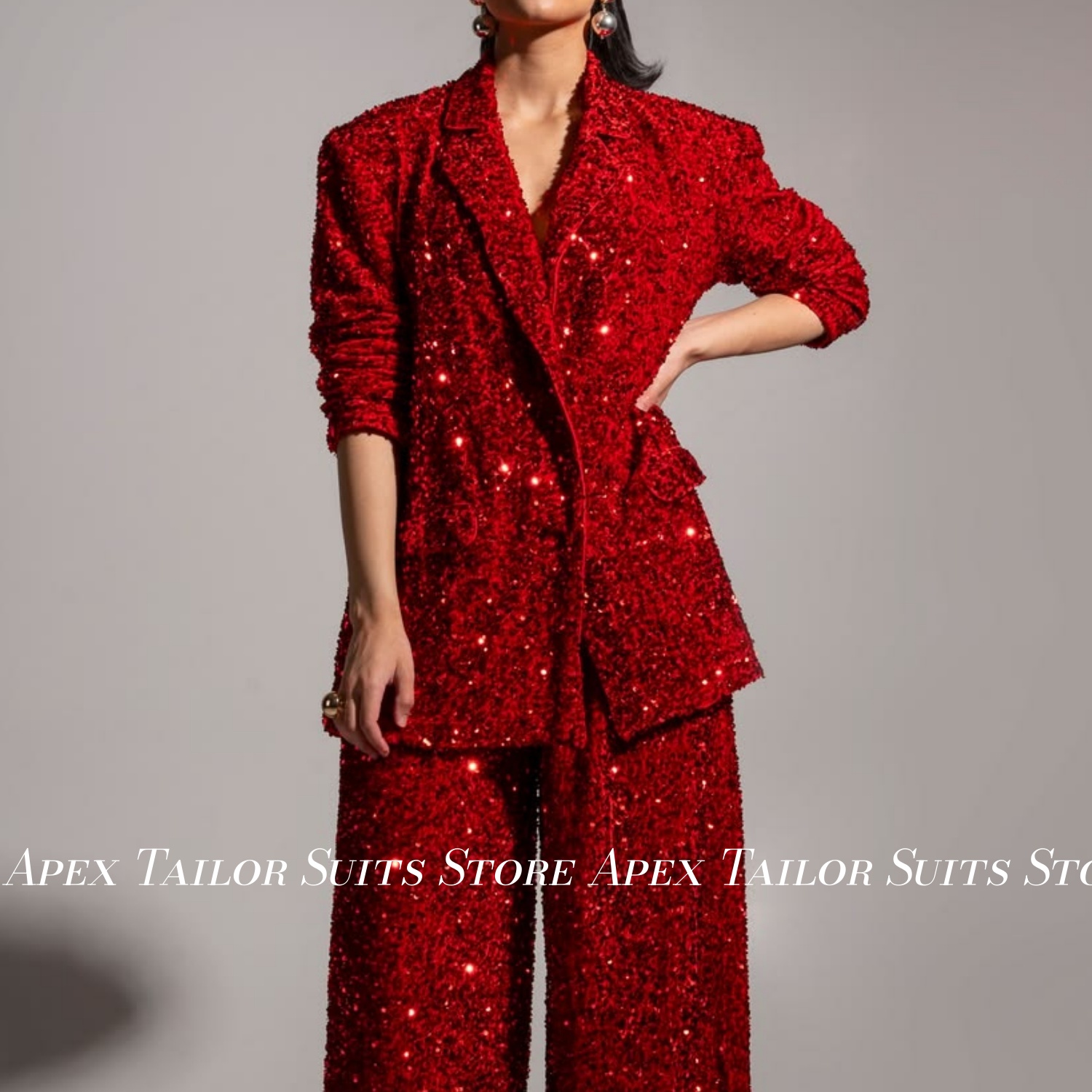 Womens Blazer - Блестящий женский костюм с пайетками: красный