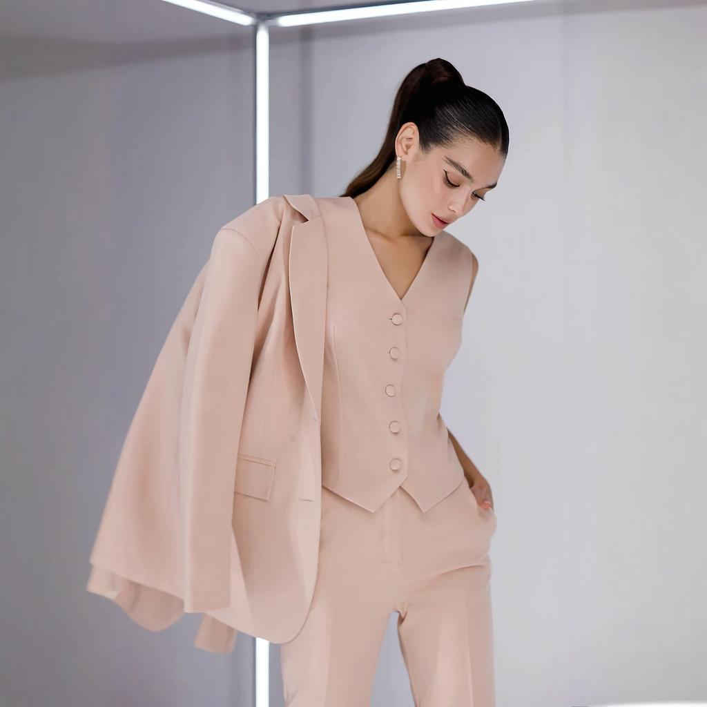 Женский деловой костюм-тройка  – обзор и цена Womens Blazer